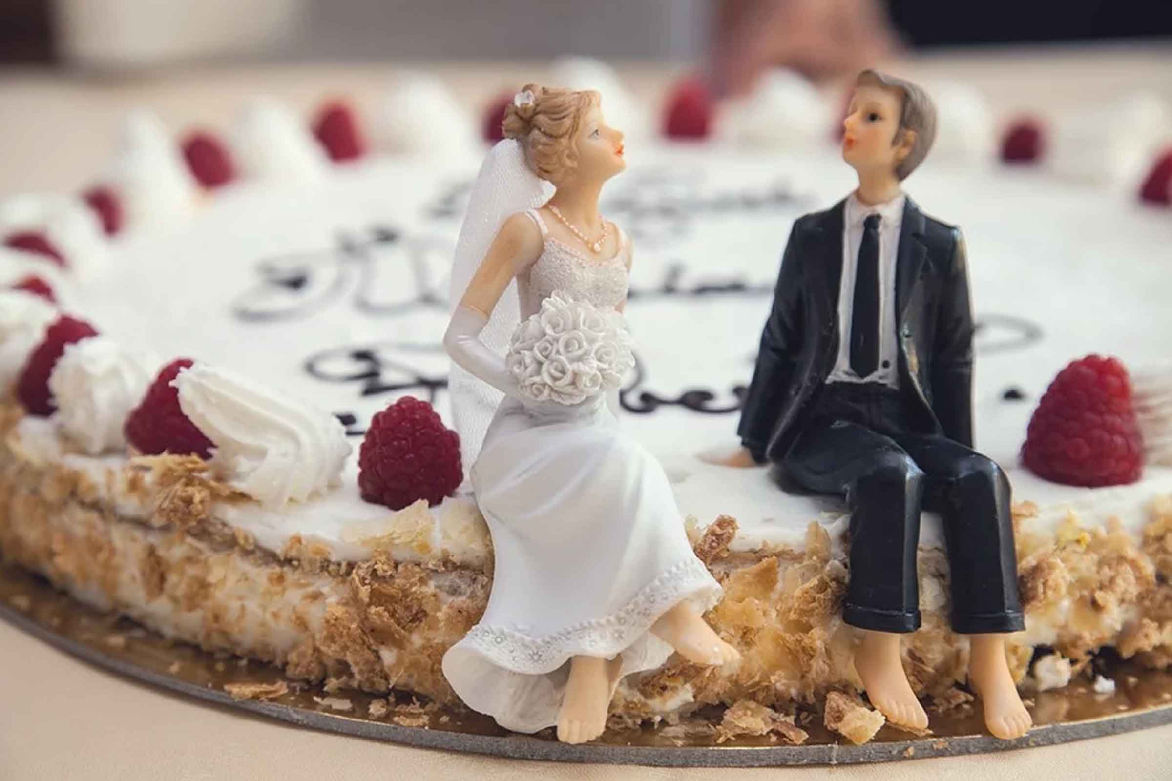 5 Smart Ways To Avoid Weight Gain During The Wedding Season!